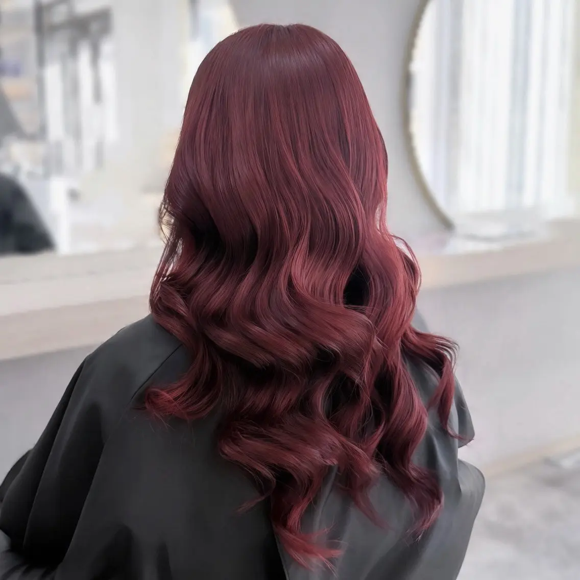 ロング ヘアカラー KEEN. /AYAKAのヘアスタイル