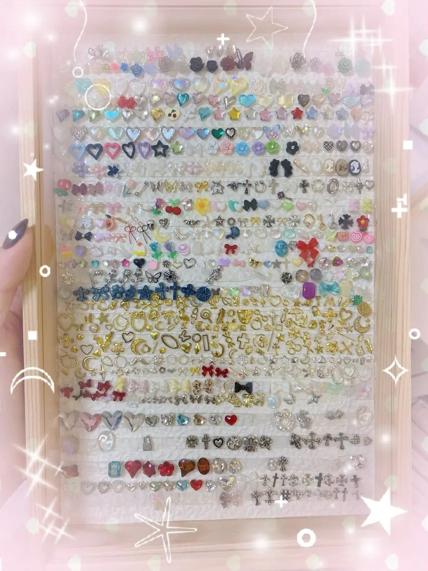 ネイル キラキラネイル Yuna✨ Gloss nailのネイルデザイン