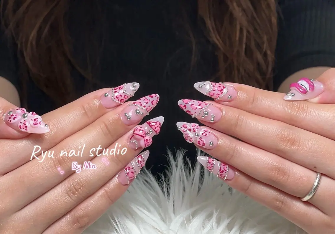 ネイル アートネイル ジェルネイル マグネットネイル ニュアンスネイル シンプルネイル ハンドネイル Ryu nail studioのネイルデザイン
