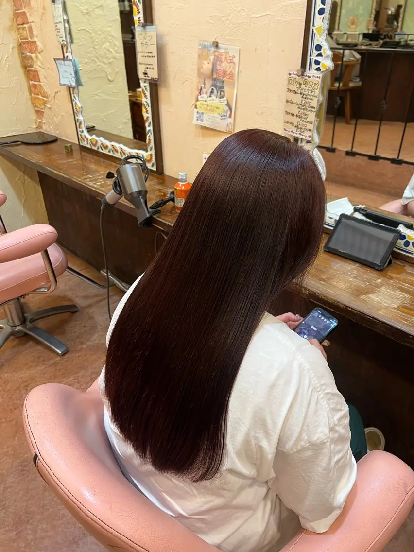 セミロング カラー レッドカラー 片岡 なずなのヘアスタイル