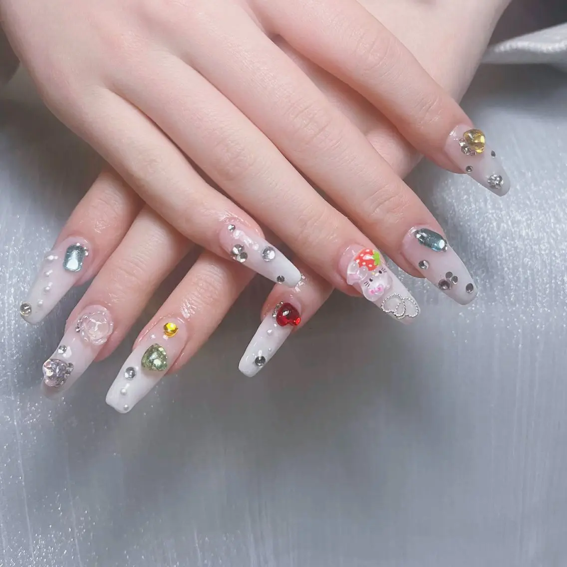 ネイル チークネイル 桜ネイル 入学式 フラワーネイル フレンチネイル Kawaii _Nailのネイルデザイン
