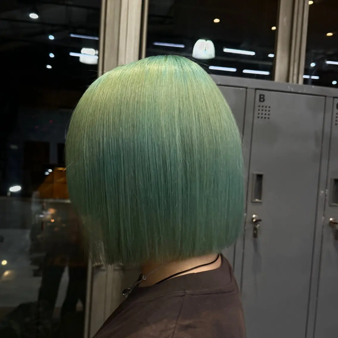 カラー カット ヘアカラー トリートメント 艶髪ハイトーン× ボブ🥣アイネのヘアスタイル