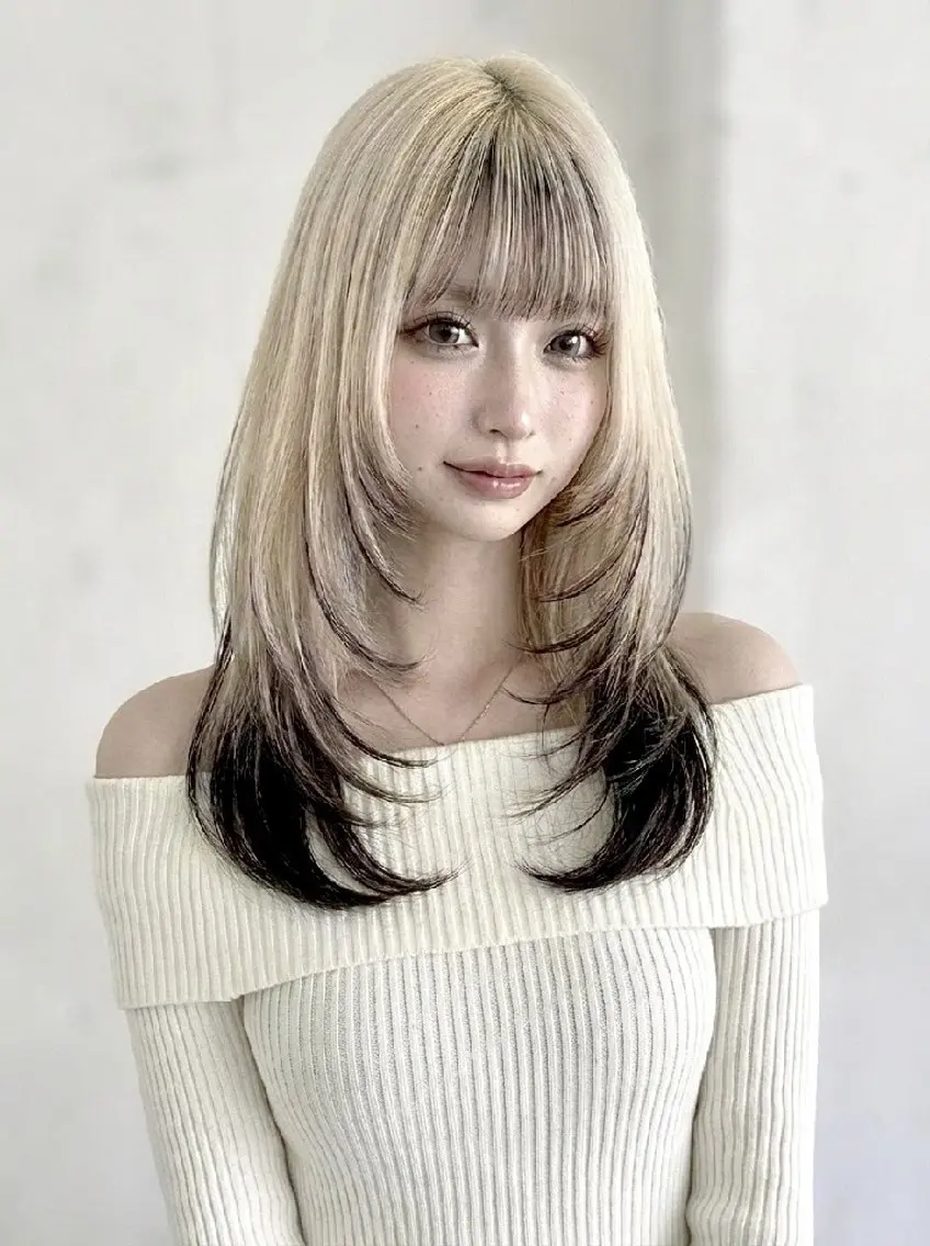 セミロング レイヤーカット ヘアカラー トリートメント RICHAIRNEU リシェイルノイのヘアスタイル
