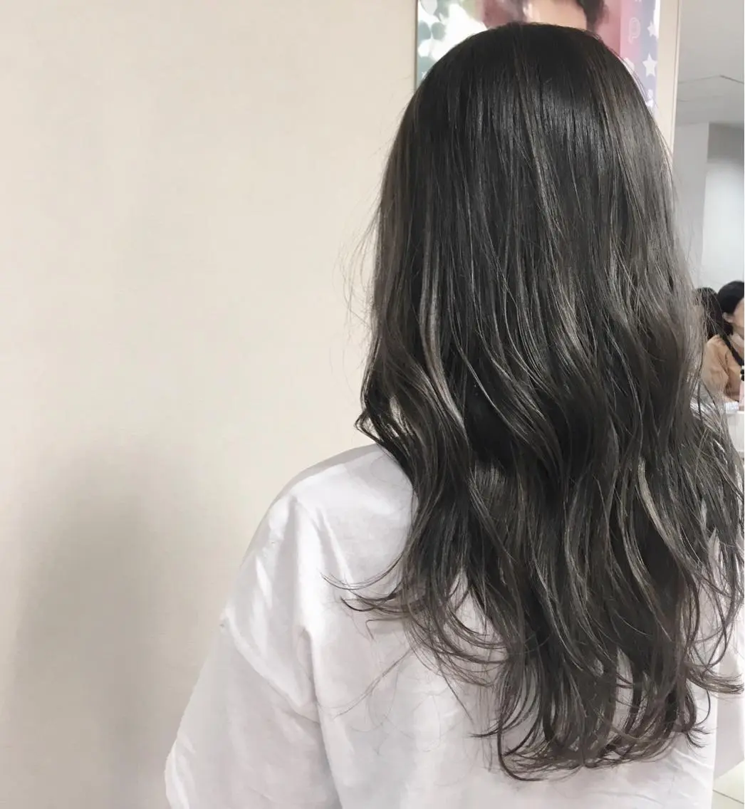 ロング カラー ヘアアレンジ ヘアカラー トリートメント 【Sweep】おじま のぞみのヘアスタイル