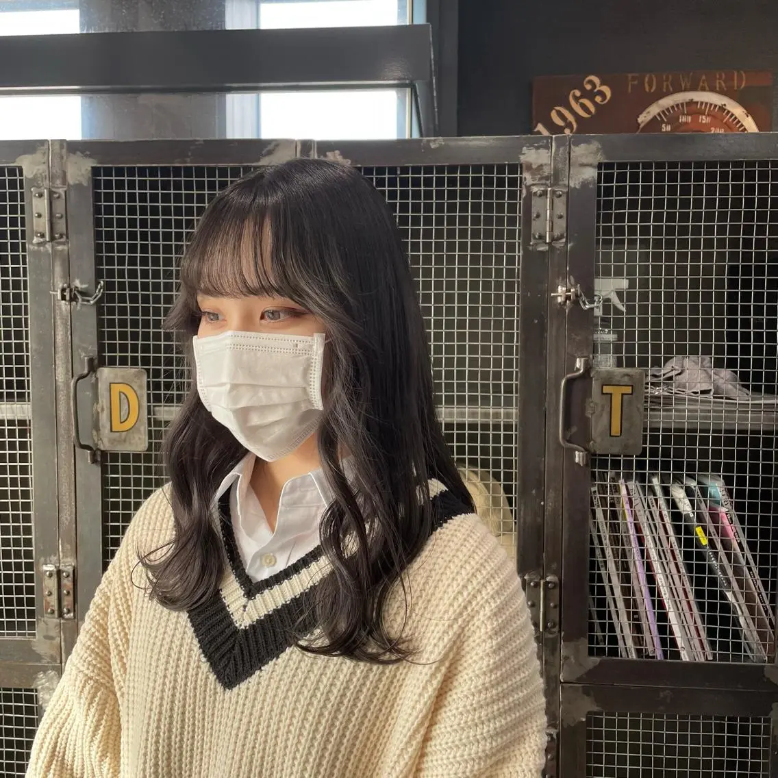 ロング カラー シルバー 山本 琴乃🦭のヘアスタイル