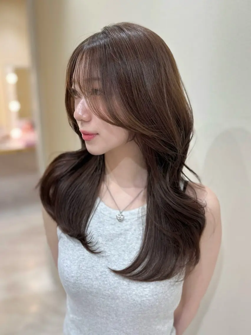 ロング カラー ヘアアレンジ 顔周りカット レイヤーカット カット ヘアカラー トリートメント レイヤーカット🤍 RINAのヘアスタイル