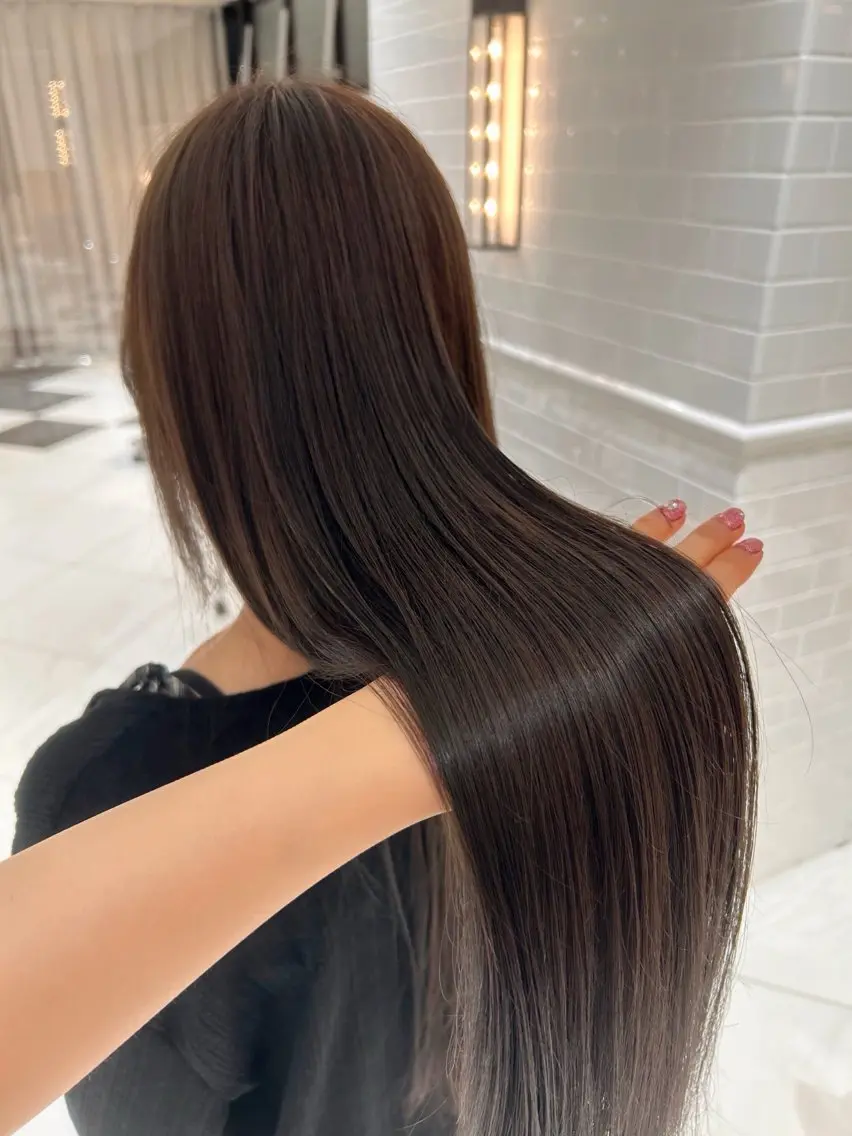 ロング カラー 透明感カラー グレージュ オリーブグレージュ オリーブグレー Manaka ☺︎のヘアスタイル