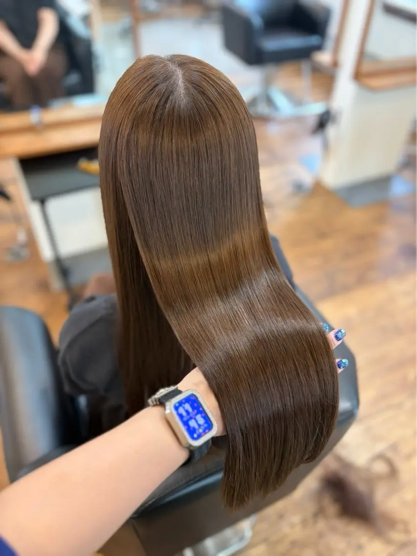 カラー Natsuwa /DOLLのヘアスタイル