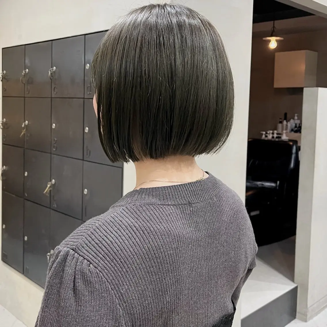 ショート カラー グレージュ オリーブグレージュ オリーブグレー ボブ カット ヘアカラー なな/ICI/レイヤ ーパーマ/上前津のヘアスタイル