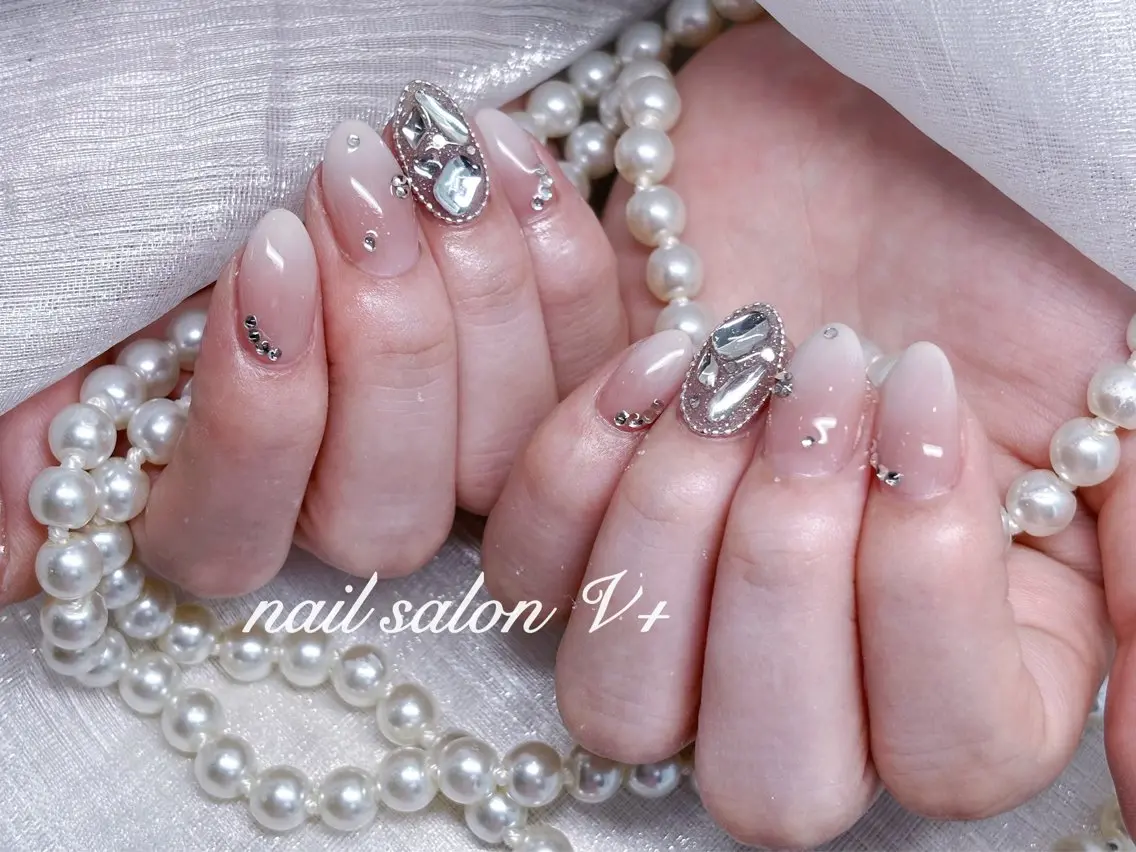 ネイル ハンドネイル Nailsalon Vi+ももか🩷のネイルデザイン