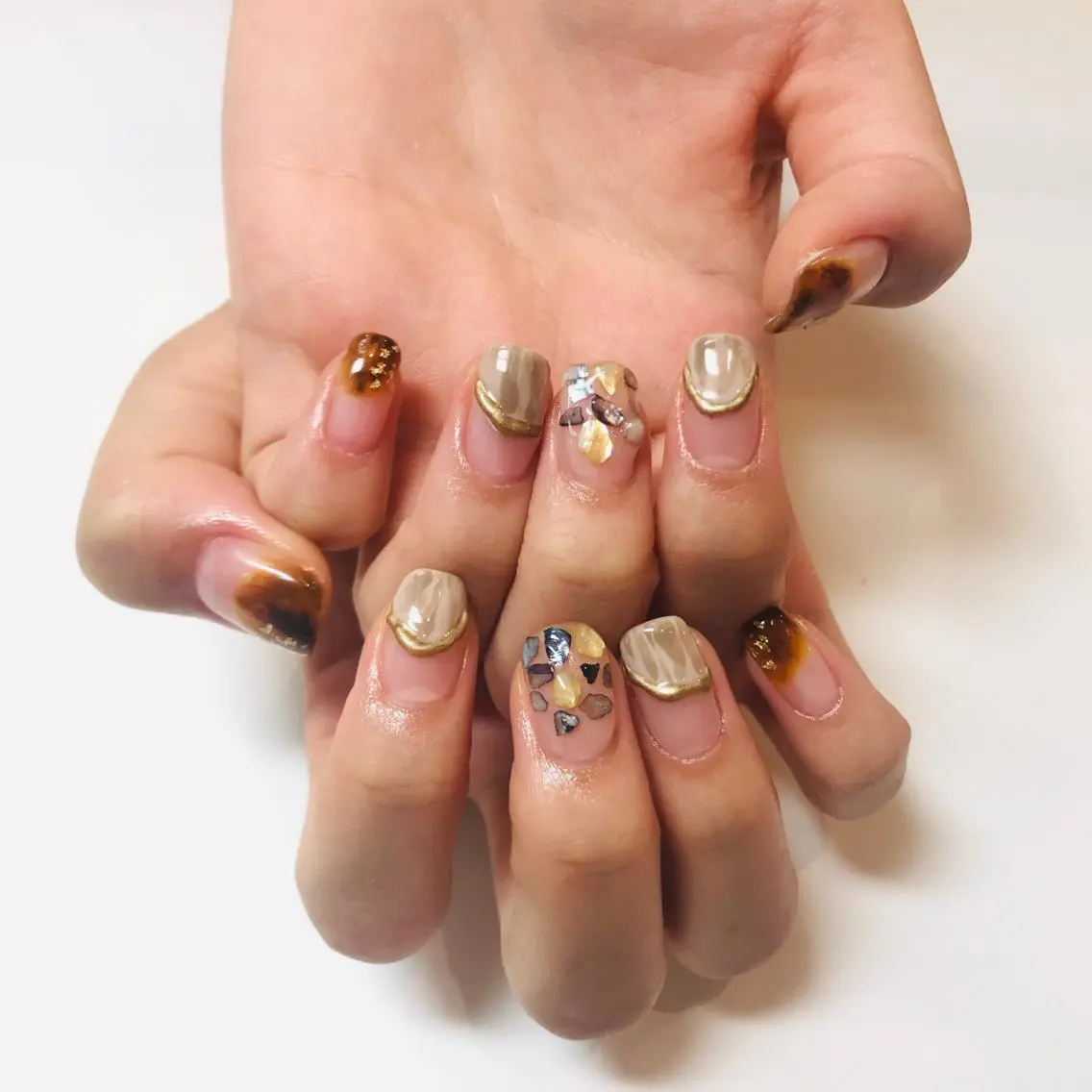 ネイル べっ甲ネイル Yukako. Nのネイルデザイン