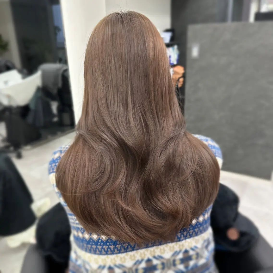 ☀️夏限定特別クーポン☀️透明感艶カラー+Aujua美髪トリートメント+超音波ケアプロ付きの写真