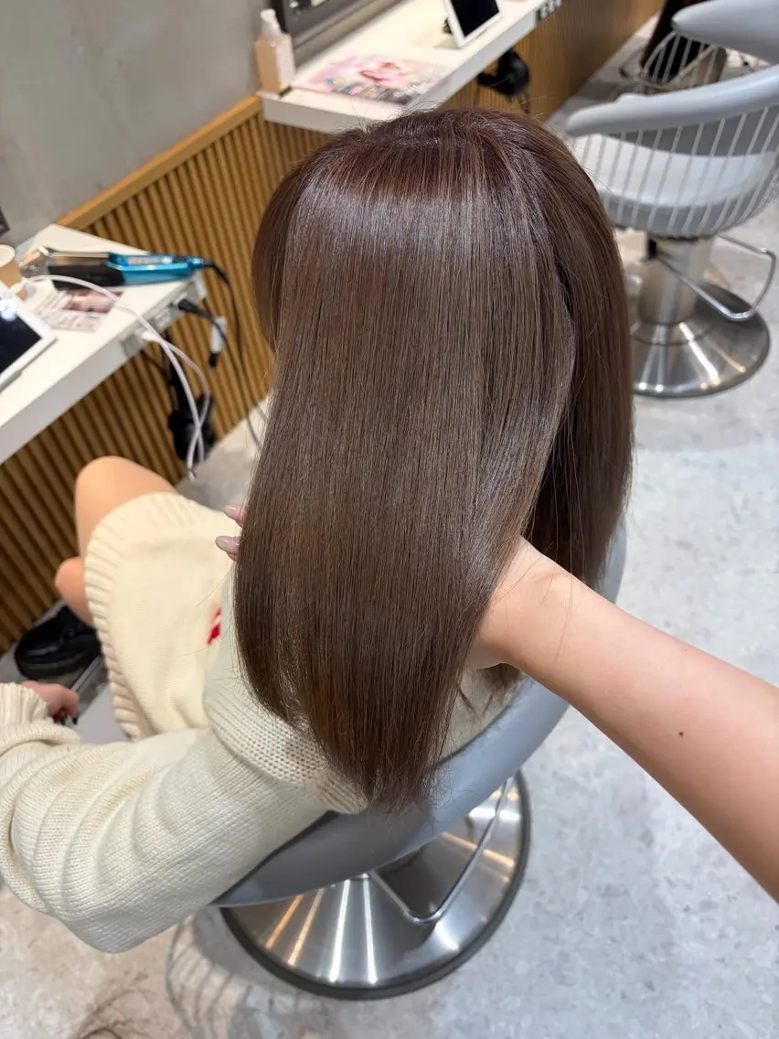セミロング カラー ヘアカラー トリートメント ヘアセット/レイヤー 縮毛矯正/はるか🎀のヘアスタイル