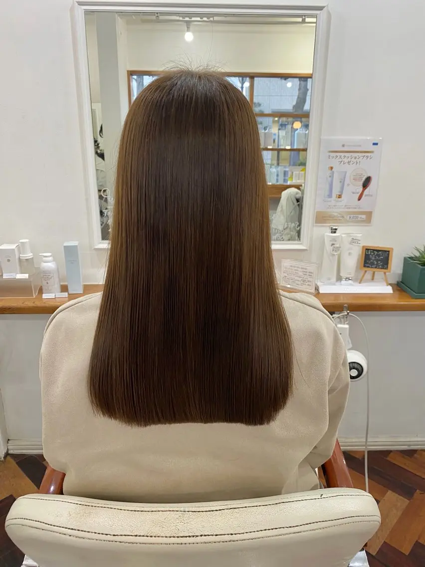 セミロング カラー カット ヘアカラー トリートメント Kazaoka Saraのヘアスタイル
