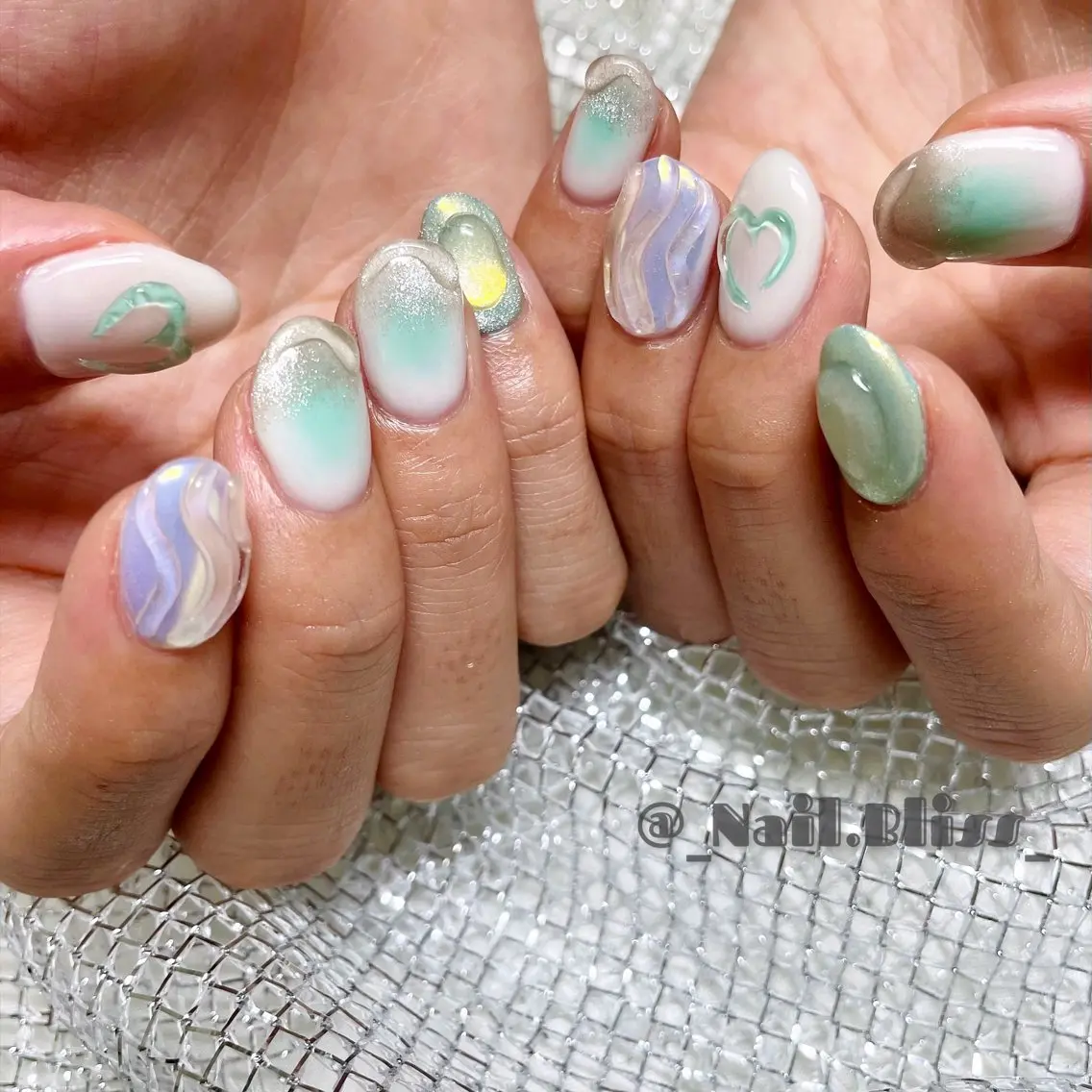 ネイル マグネットネイル ぷっくりネイル ハンドネイル NAIL BLISSのネイルデザイン