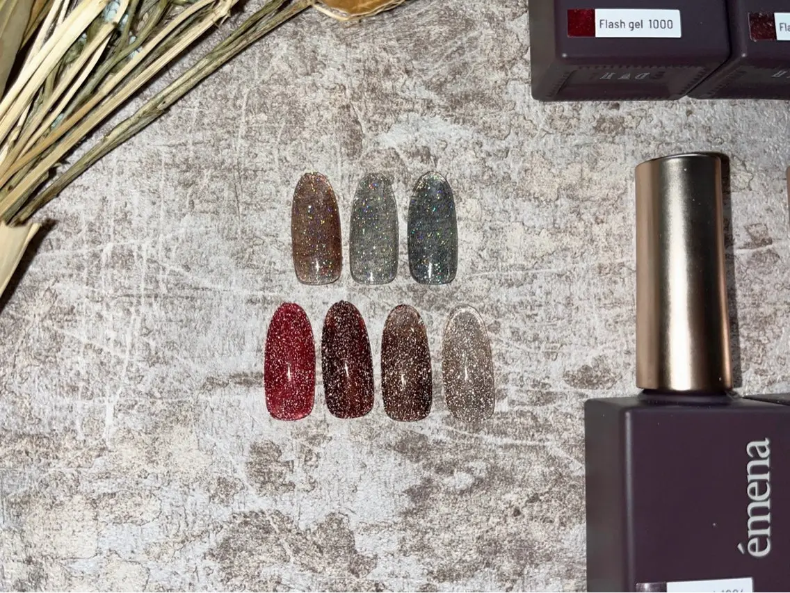 ネイル フラッシュネイル ジェルネイル キラキラネイル ラメ(グリッター) マグネットネイル nailsalon anrireのネイルデザイン