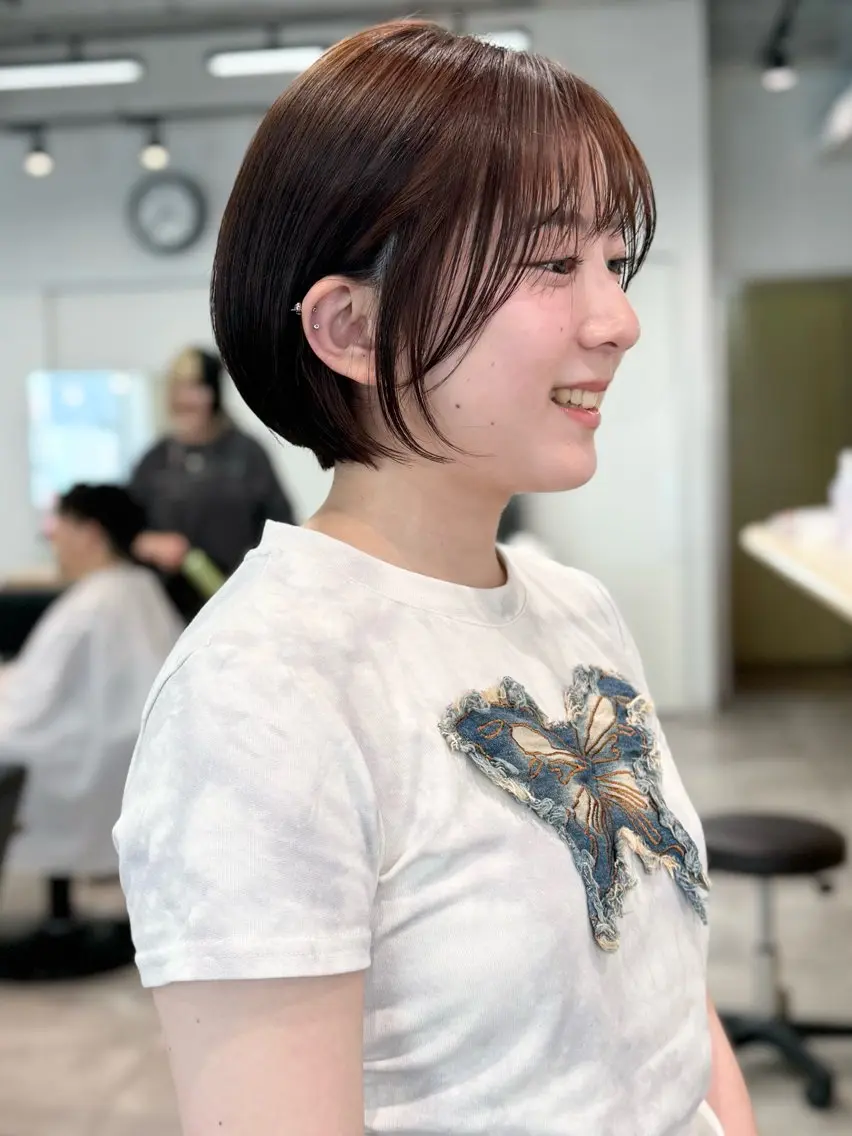 ショート ボブ 髪質改善 レイヤーカット ショートヘア 縮毛矯正 カット LUCK 本厚木店のヘアスタイル