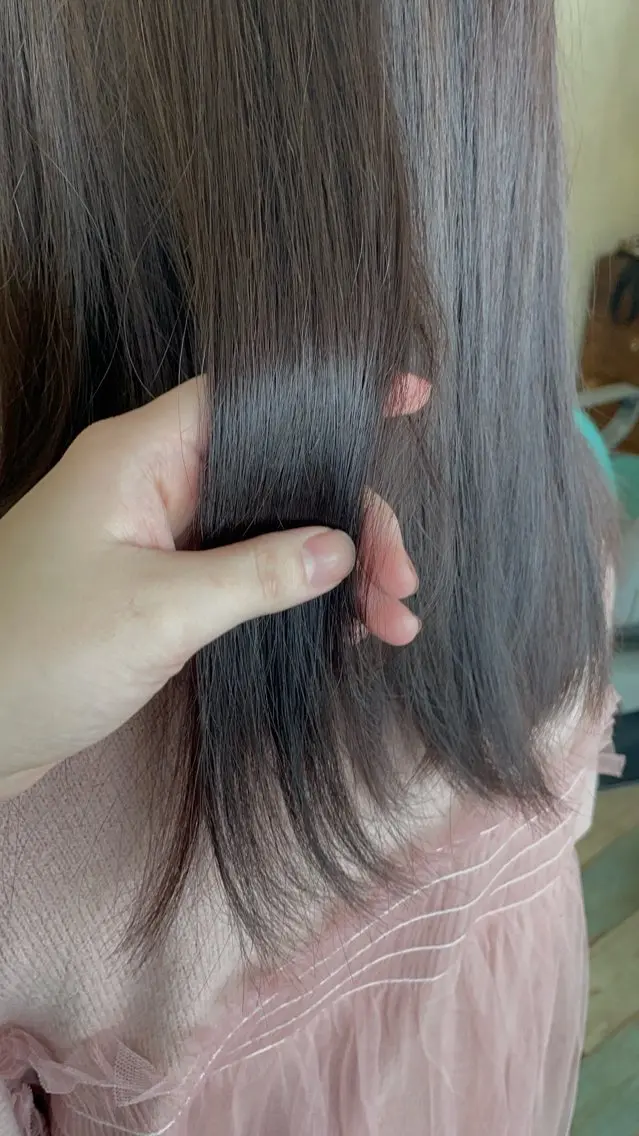 ミディアム アッシュ アッシュブラウン 多田 優香のヘアスタイル