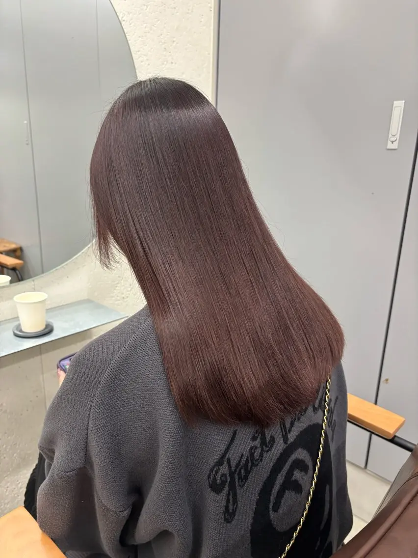 セミロング カラー ブラウンカラー チョコレートブラウン カット ヘアカラー オカベ ショウマのヘアスタイル