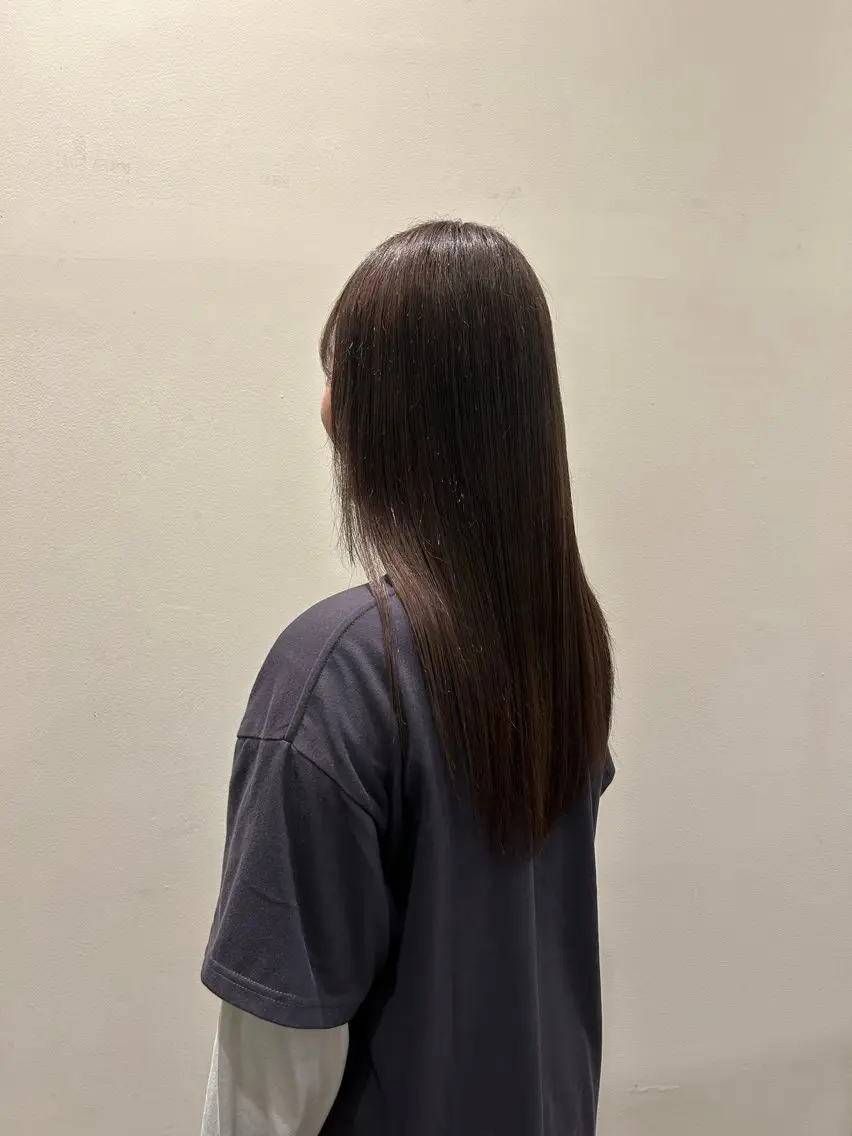 ロング カラー 透明感カラー ヘアカラー LOA Ririのヘアスタイル