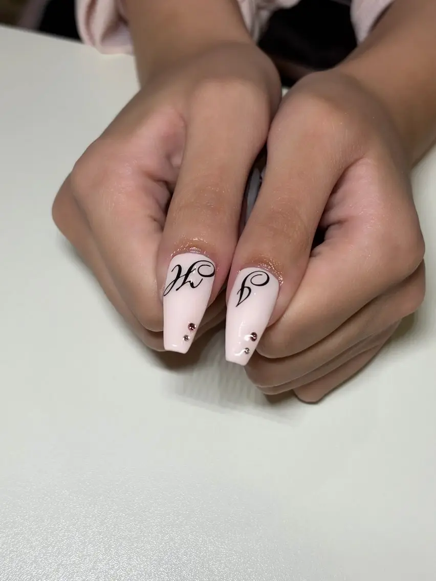 ネイル ハンドネイル Nailist Rinaのネイルデザイン