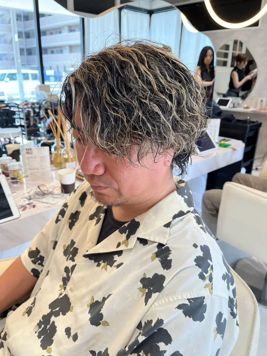 セミロング カラー パーマ カット ヘアカラー パーマ 穐田 司樹のヘアスタイル