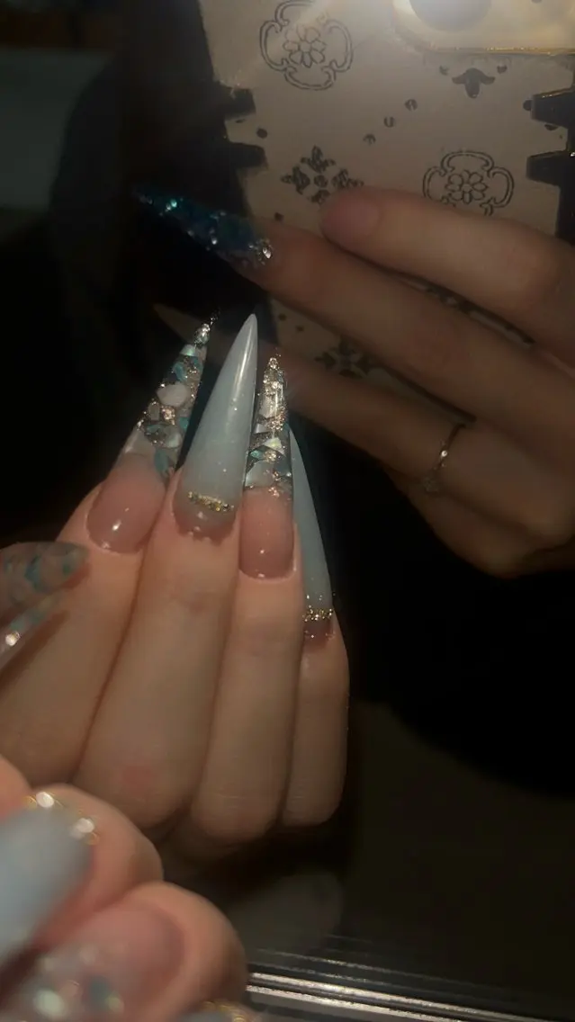ネイル MADIA ZOEのネイルデザイン