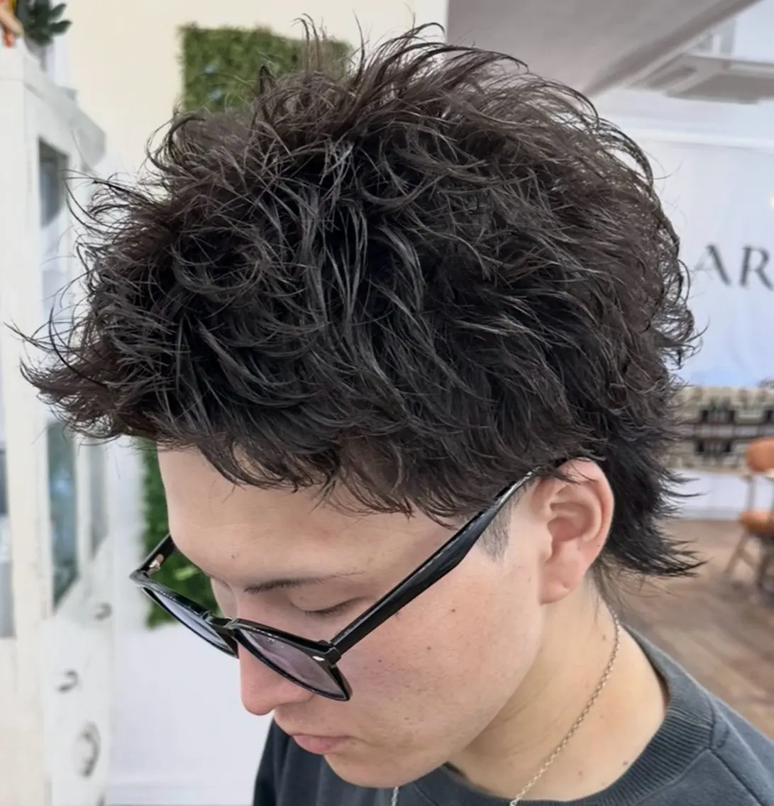 ショート カラー パーマ メンズ カット ヘアカラー パーマ メンズ特化✂️ 小枝 優生のヘアスタイル
