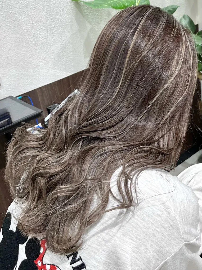 ロング カラー ヘアアレンジ ハイライトカラー ハイライト Belle hair Design青野大貴のヘアスタイル