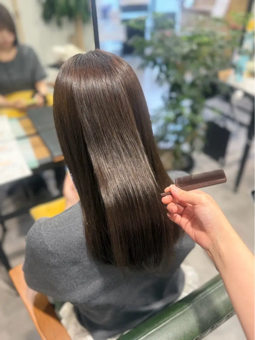 《平日限定艶カラー‼️》イノアカラー+1stepトリートメント🧴の写真