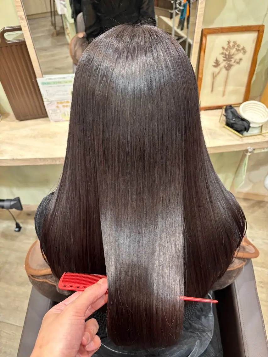 セミロング 髪質改善 🤍ちなつ /髪質改善ヘアエステのヘアスタイル