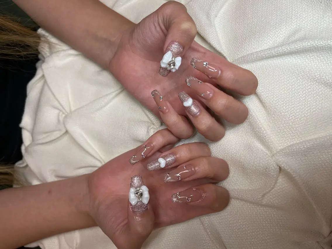 ネイル nail.salon .Reversalのネイルデザイン