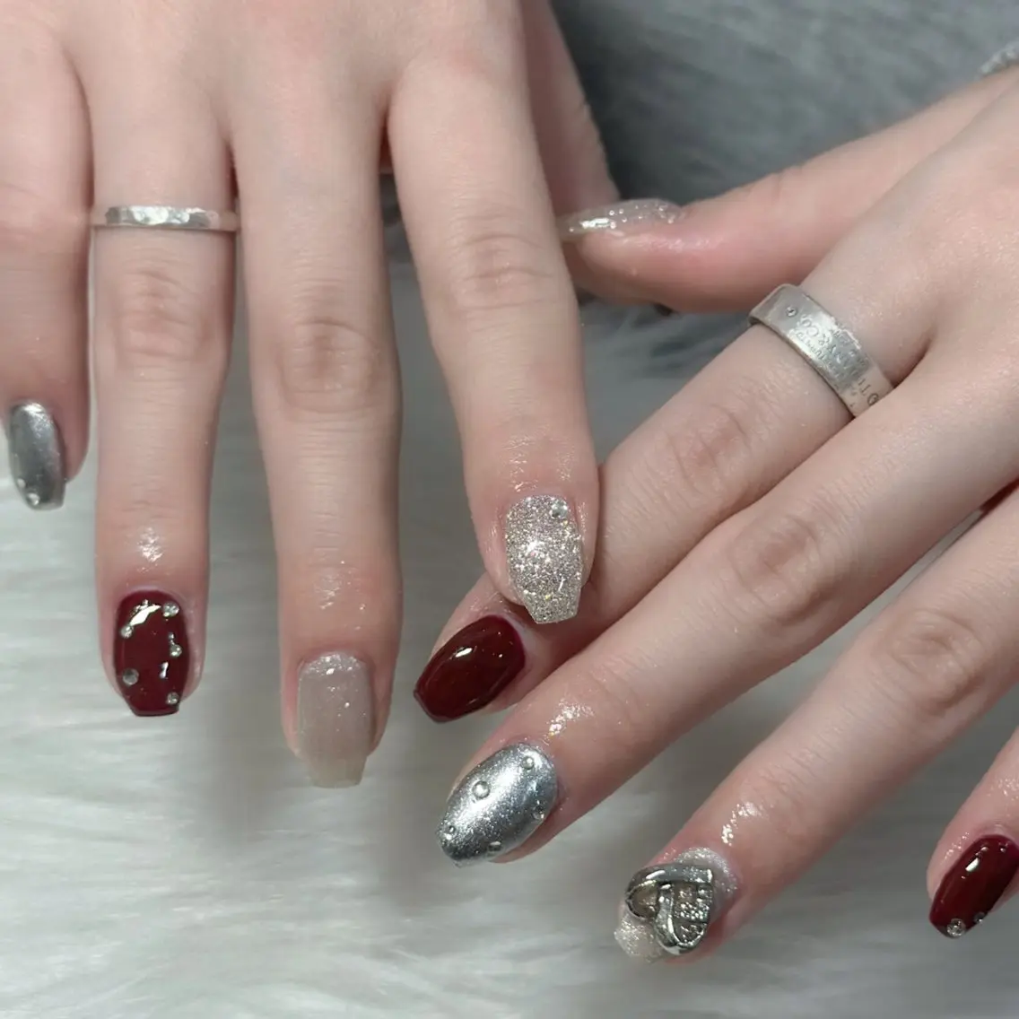 ネイル ハンドネイル フットネイル LAVISH nanamiのネイルデザイン