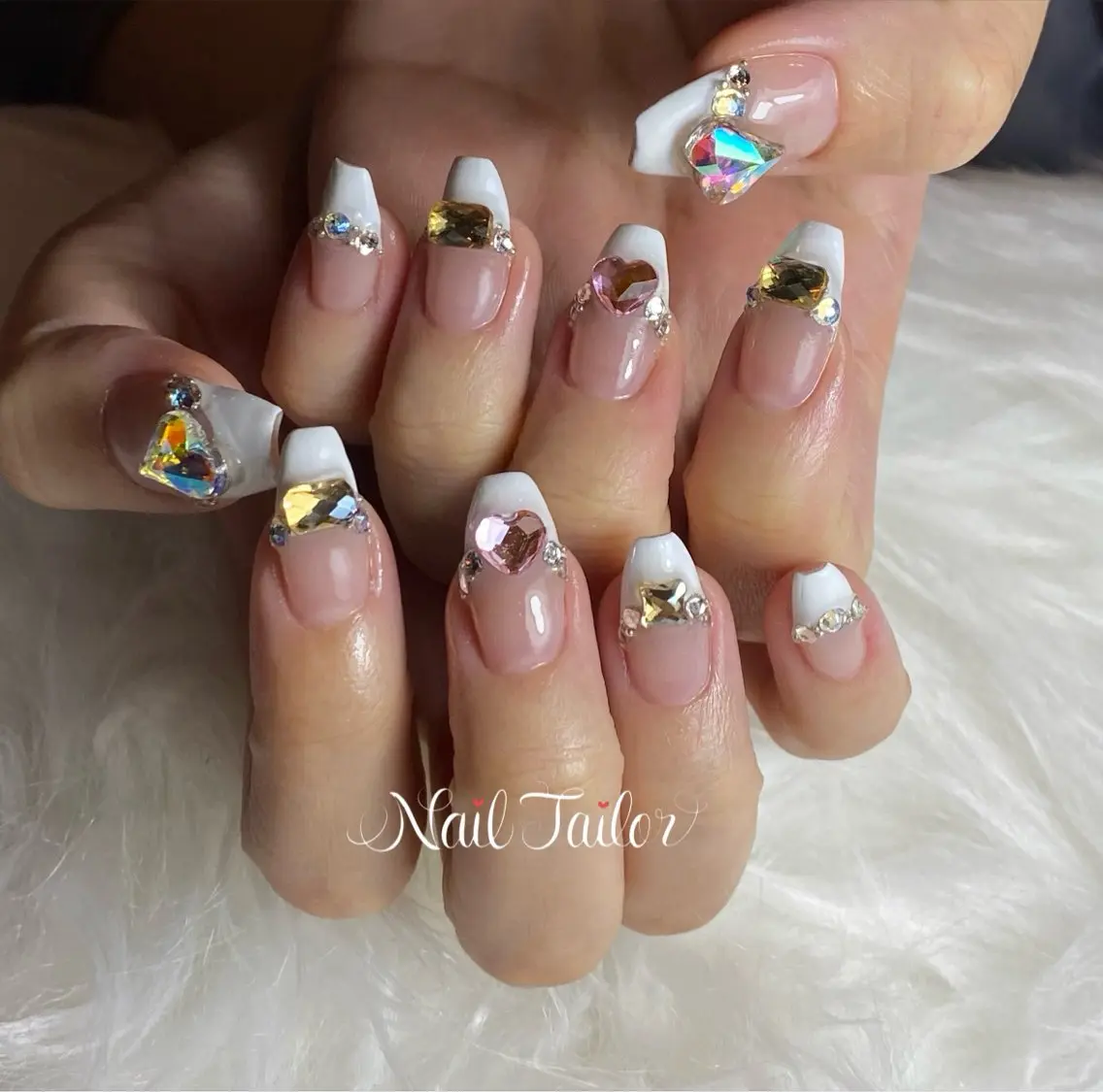 ネイル ジェルネイル キラキラネイル 韓国ネイル ロングネイル 持ち込み ハンドネイル NailTailor ネイルテイラーのネイルデザイン
