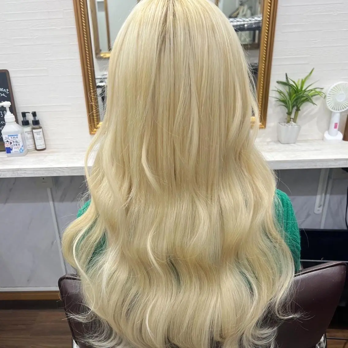 ロング PREss Natsumiのヘアスタイル