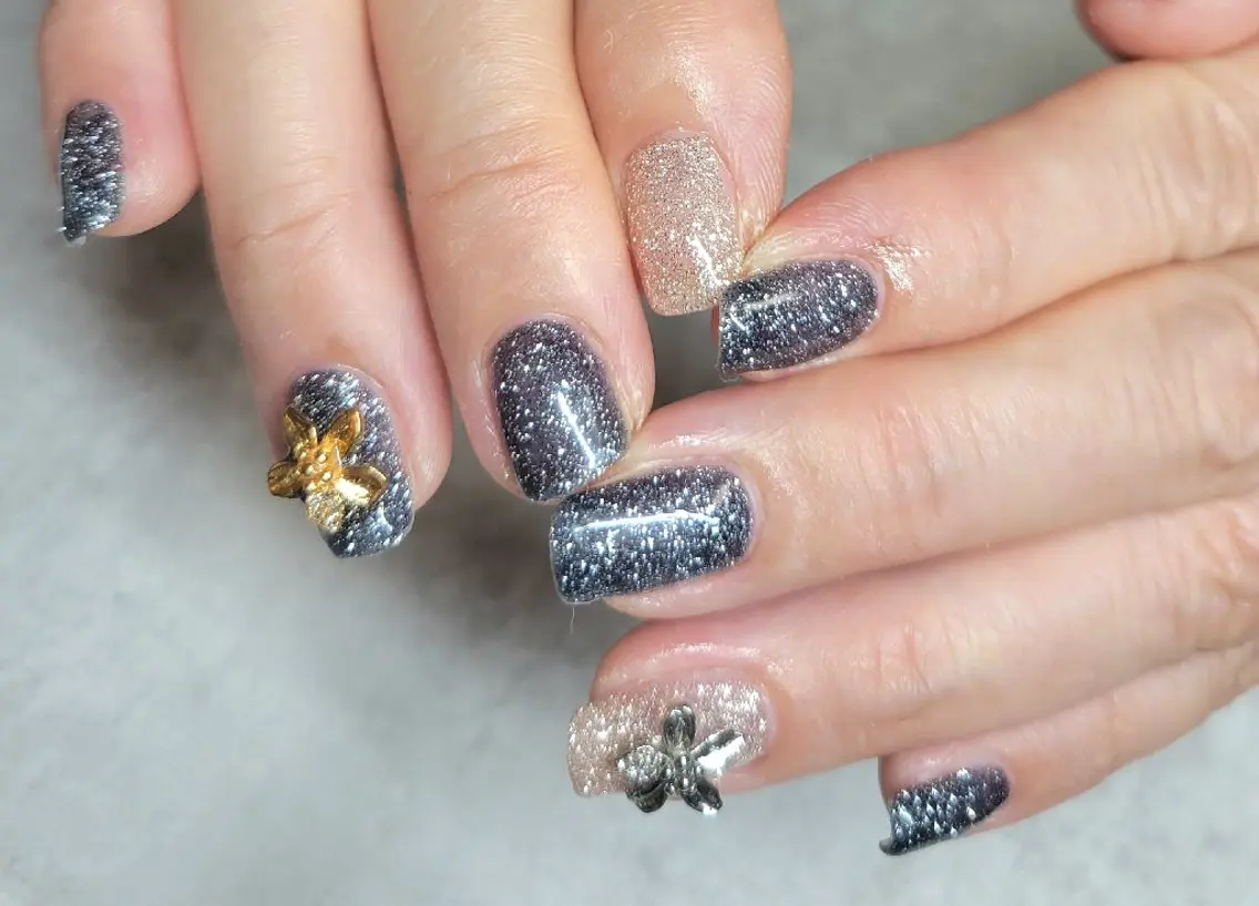 ネイル マグネットネイル 持ち込み ハンドネイル nail room  eu.  Hiroeのネイルデザイン