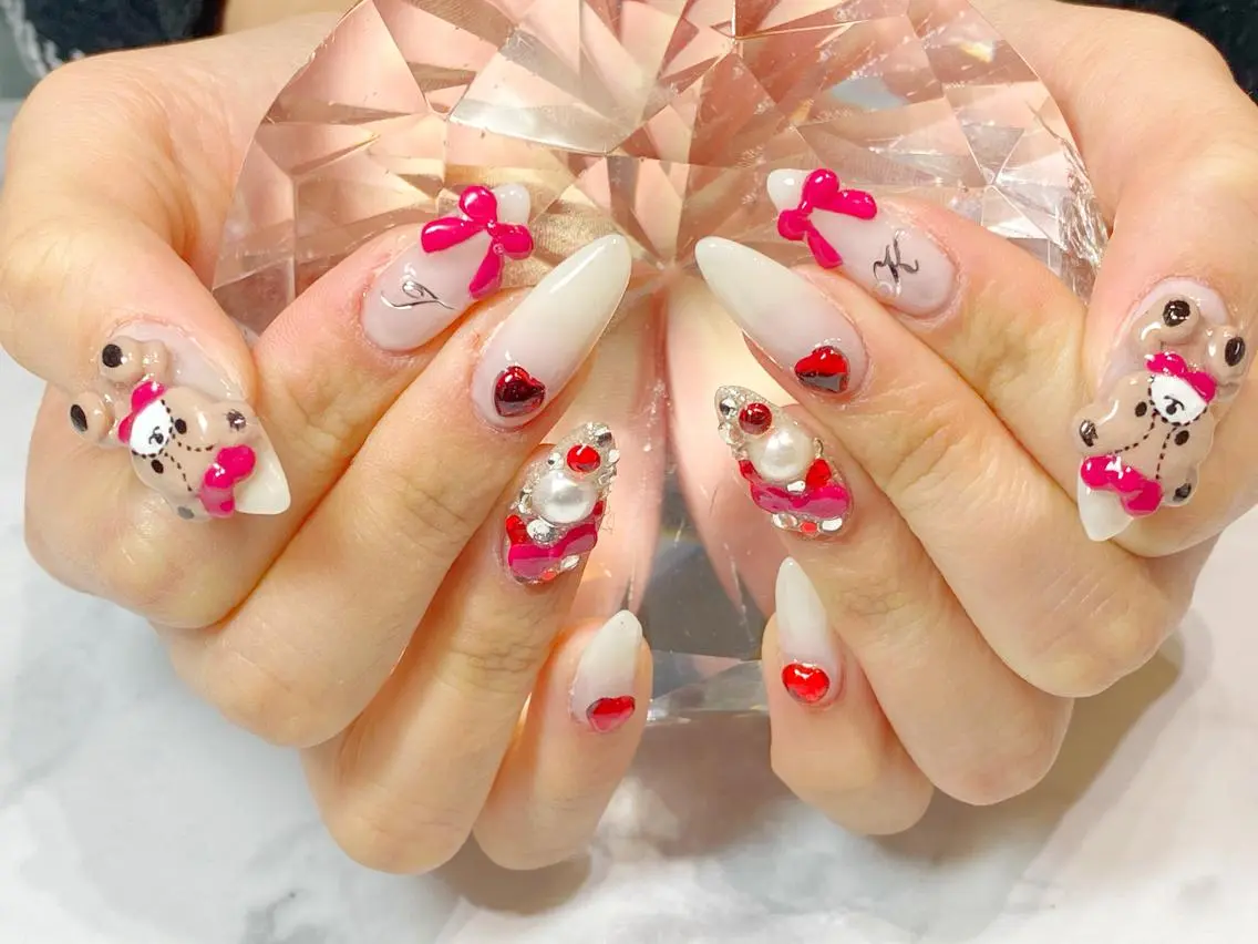 ネイル ジェルネイル ロングネイル YUN 💅のネイルデザイン