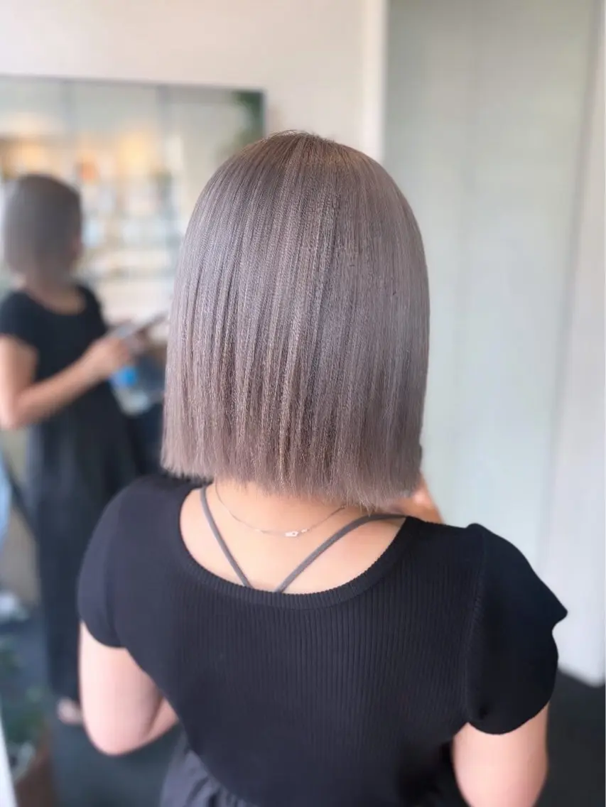 カラー W_SALON CONOCAのヘアスタイル