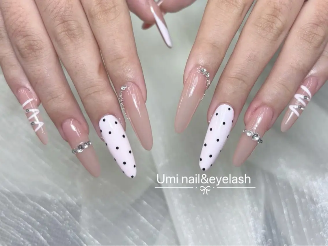 ネイル 長さ出し フットネイル ジェルネイル 持ち込み ニュアンスネイル ハンドネイル ハンドケア 池袋Umi nail eyelash ゆみのネイルデザイン