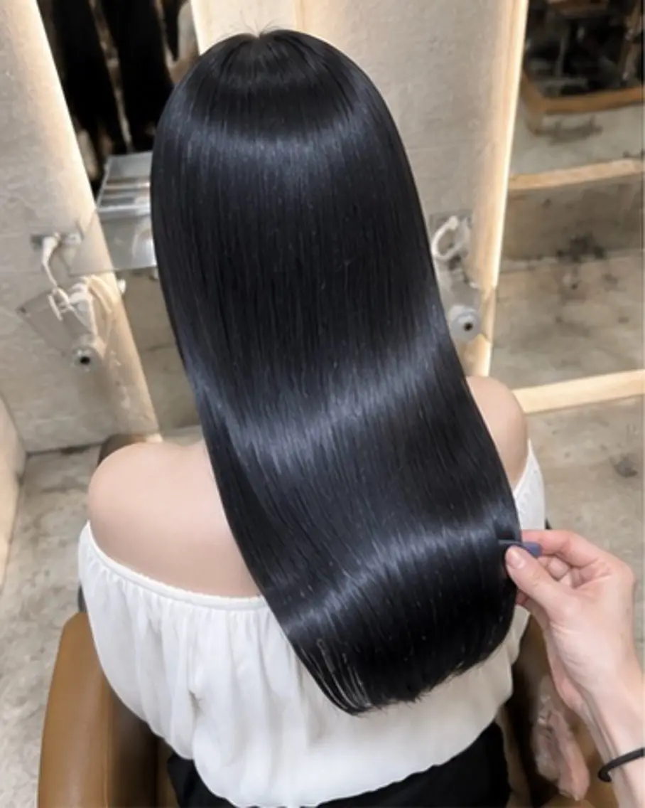 ロング 縮毛矯正 カット 縮毛矯正 👑髪質改善/透明感 カラー/レイヤー/Uのヘアスタイル