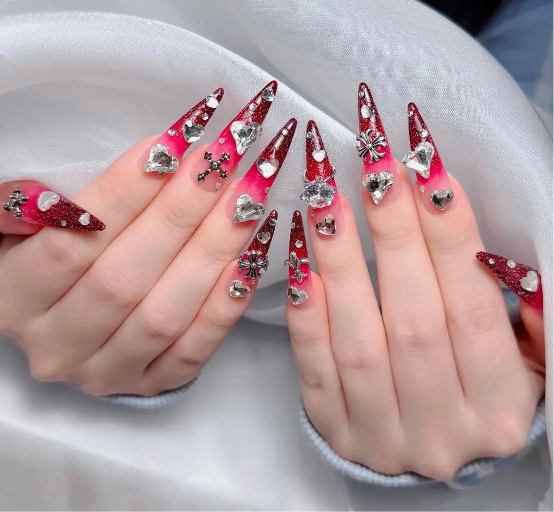 ネイル アートネイル ボルドー フレンチネイル ジェルネイル 氷ネイル・うるうるネイル ハンドネイル Julie NailSalonのネイルデザイン