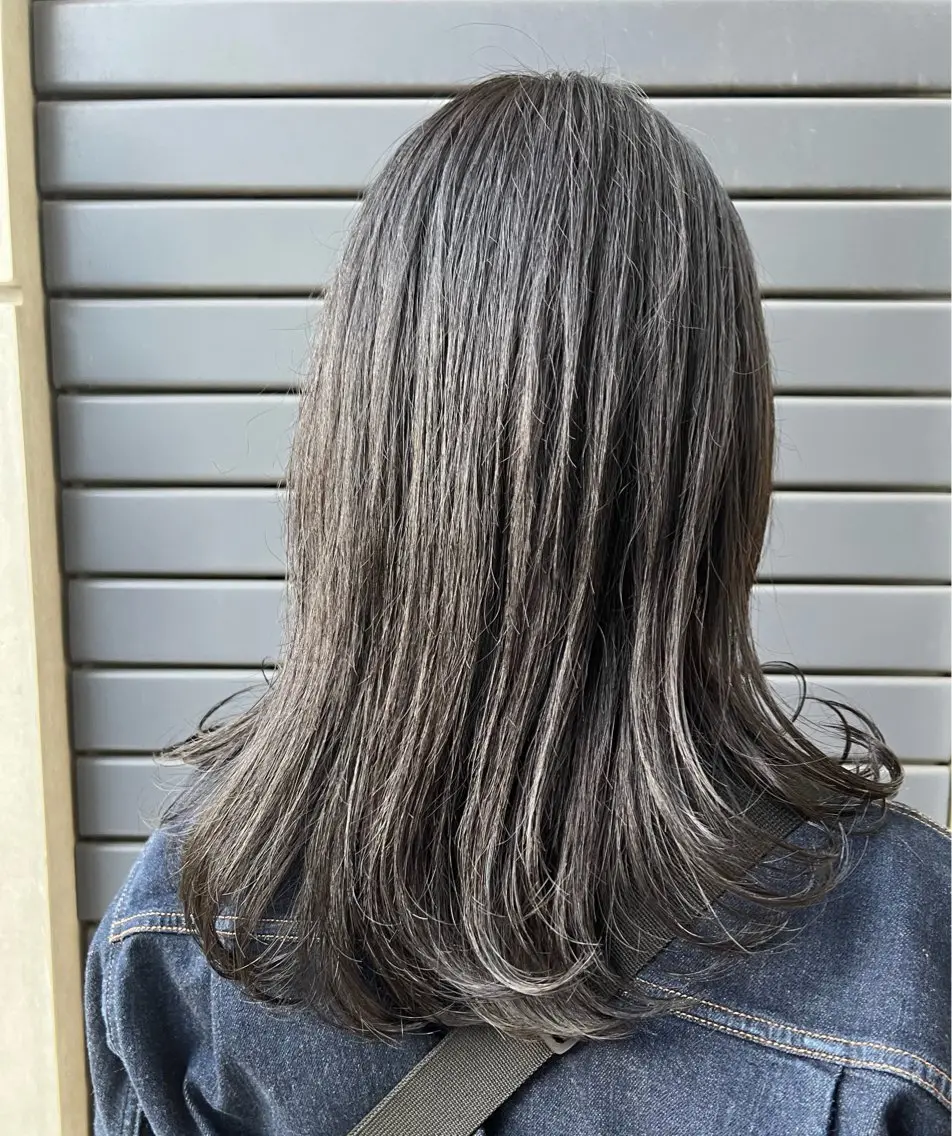 セミロング カラー アッシュ アッシュグレー アッシュグレージュ 透明感カラー グレージュ カット ヘアカラー IKU顔周りレイヤー /ボブ/透明感カラーのヘアスタイル