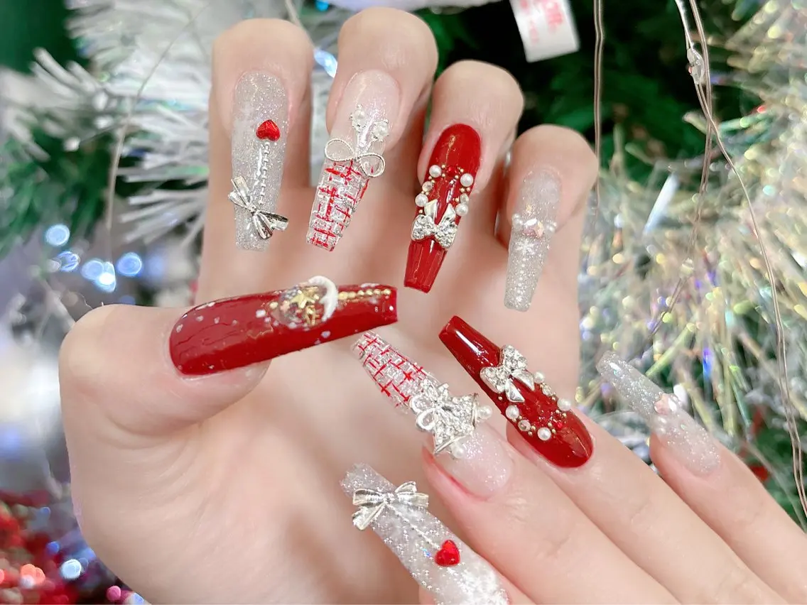 ネイル 成人式 ジェルネイル ロングネイル マグネットネイル ミディアムネイル ハンドネイル MoMoA Nail ネイル長さ出し専門店のネイルデザイン