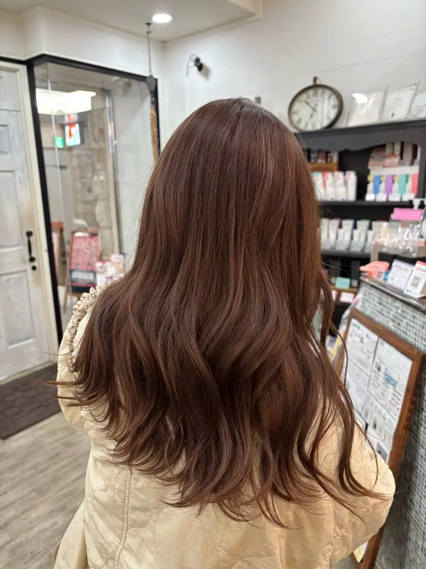 ロング hina🎀🪽 /艶カラー/大曽根駅のヘアスタイル