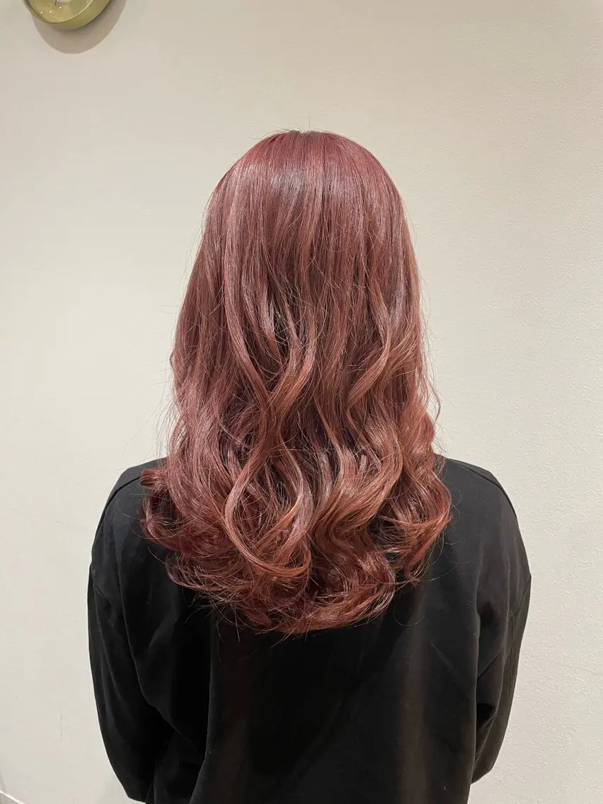 セミロング カラー ヘアカラー 透明感カラー🦋艶髪 イヴカ💙のヘアスタイル