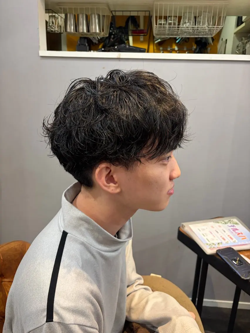 ショート パーマ メンズ メンズパーマ カット パーマ 田邉 莉陸のヘアスタイル