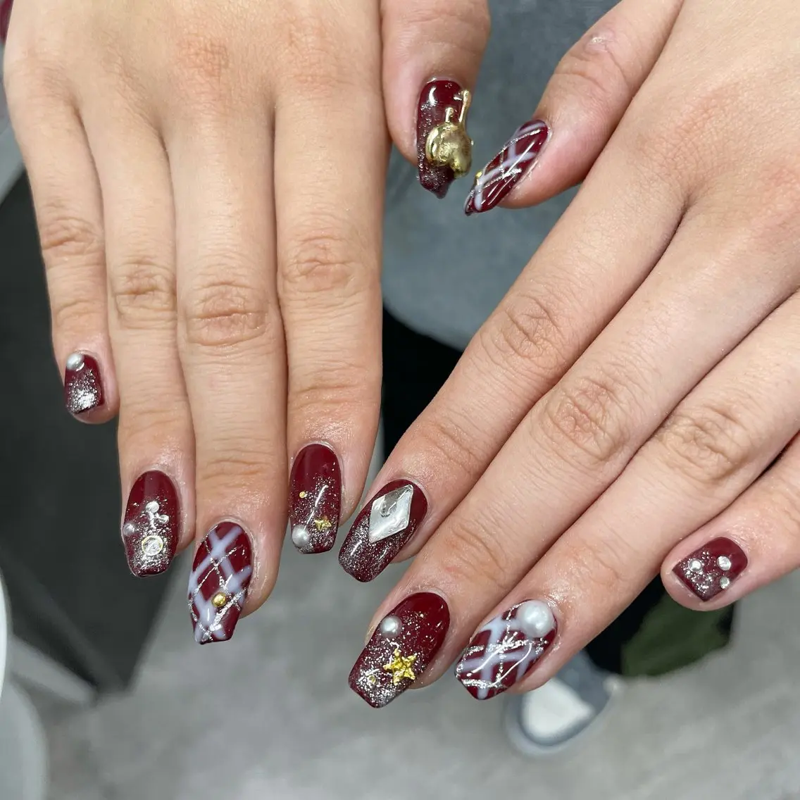 ネイル 持ち込み 冬ネイル クリスマス ハンドネイル Bianca川越西口 KITAZAKI🫧のネイルデザイン