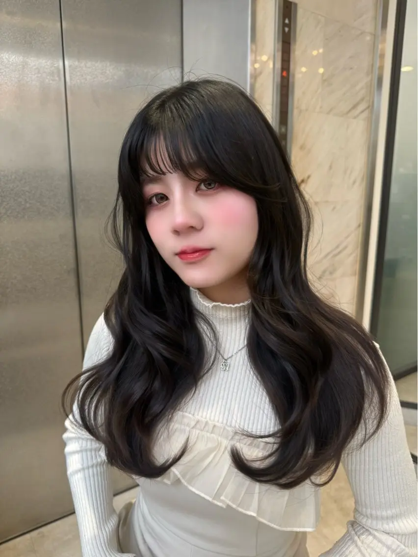 セミロング くびれヘア ヨシンモリ 韓国風ヘア ヘアセット もも/透明感/ 暖色カラー/韓国ヘアのヘアスタイル