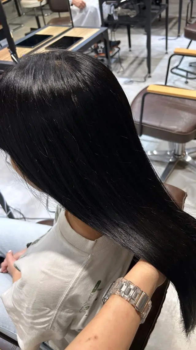 ロング カラー ヘアカラー トリートメント 鈴木 和佳のヘアスタイル