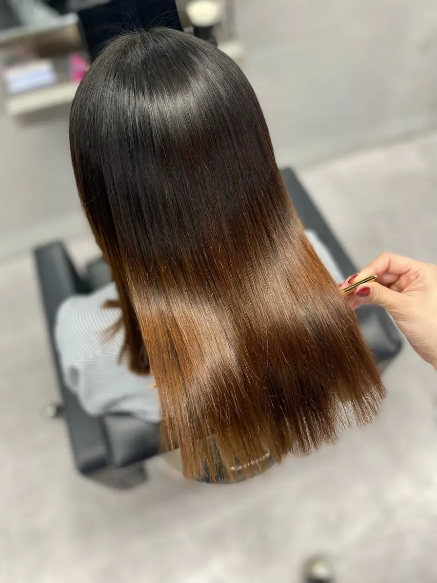 セミロング カット 縮毛矯正 トリートメント 艶髪/縮毛矯正 🫧辻野海羽のヘアスタイル